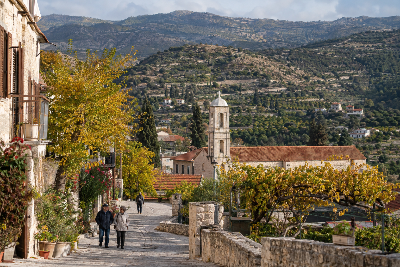 帕福斯地区 Statos-Agios Fotios 村与周边山野风光